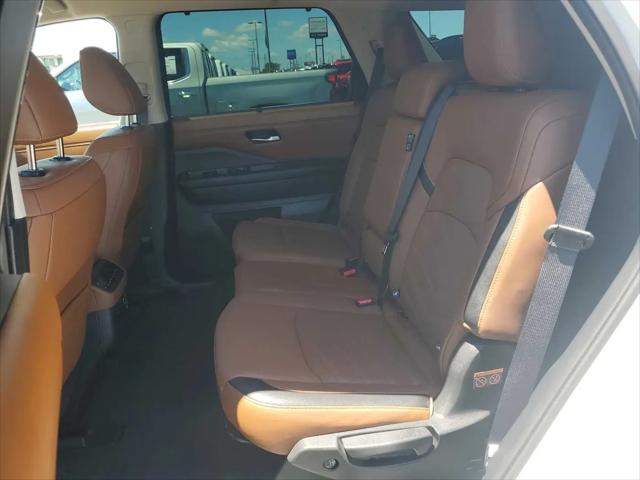 2024 Nissan Pathfinder Platinum 4WD