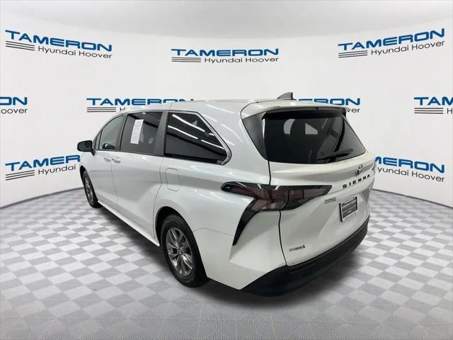 2023 Toyota Sienna XLE