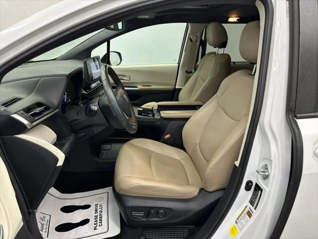 2023 Toyota Sienna XLE