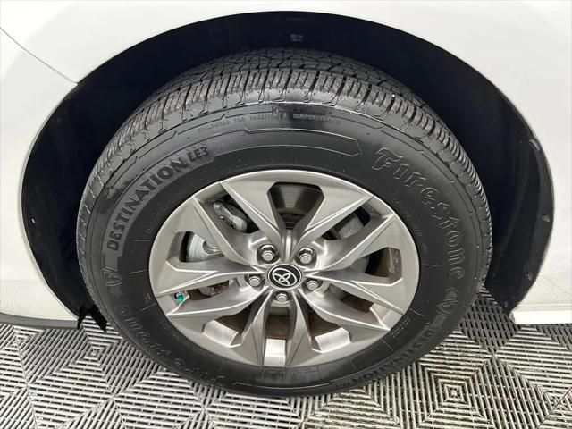 2023 Toyota Sienna XLE