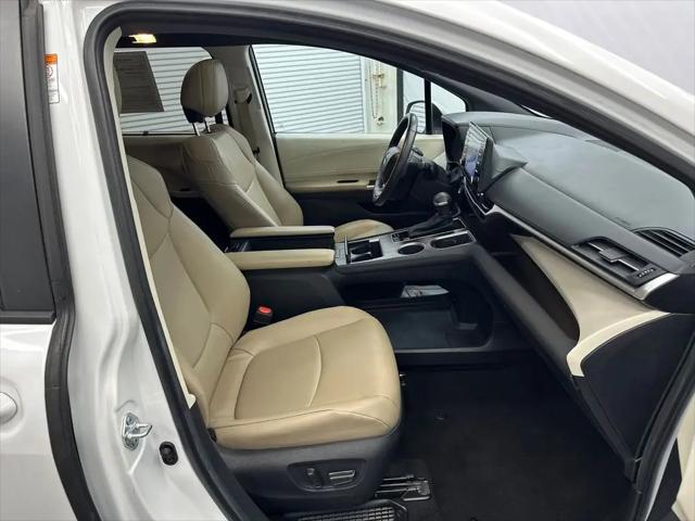 2023 Toyota Sienna XLE