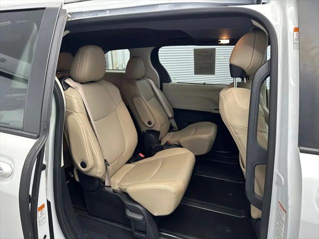 2023 Toyota Sienna XLE