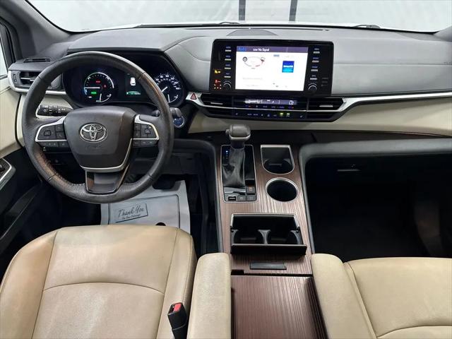 2023 Toyota Sienna XLE