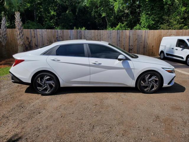 2024 Hyundai Elantra Limited
