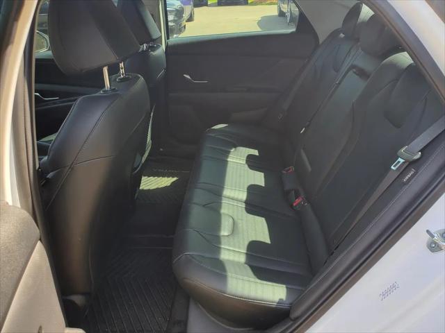 2024 Hyundai Elantra Limited