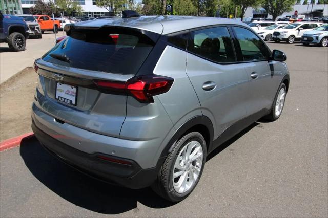 2027 Chevrolet Bolt LT FWD
