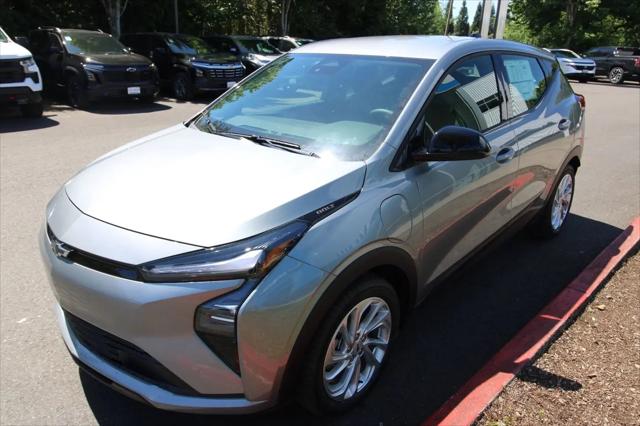 2027 Chevrolet Bolt LT FWD