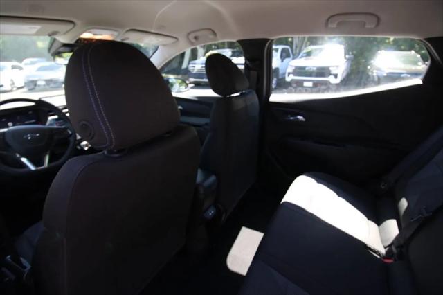 2027 Chevrolet Bolt LT FWD