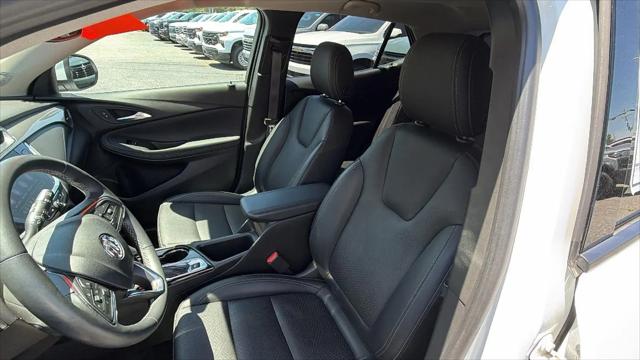 2022 Buick Encore GX FWD Essence