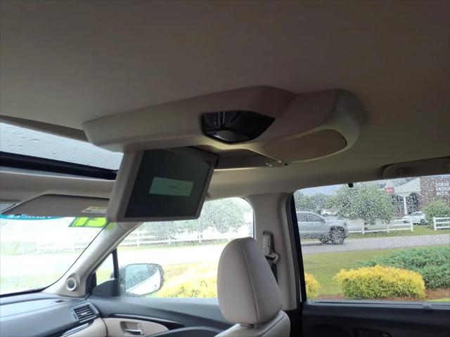 2021 Honda Pilot AWD Touring 8 Passenger