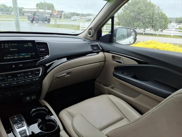 2021 Honda Pilot AWD Touring 8 Passenger