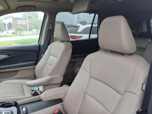 2021 Honda Pilot AWD Touring 8 Passenger