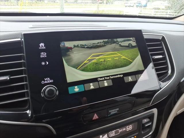 2021 Honda Pilot AWD Touring 8 Passenger