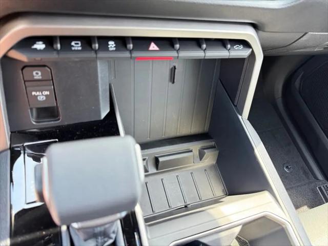 2026 Toyota Tundra SR5 CrewMax 5.5' Bed