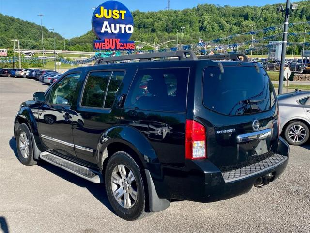 2011 Nissan Pathfinder Silver