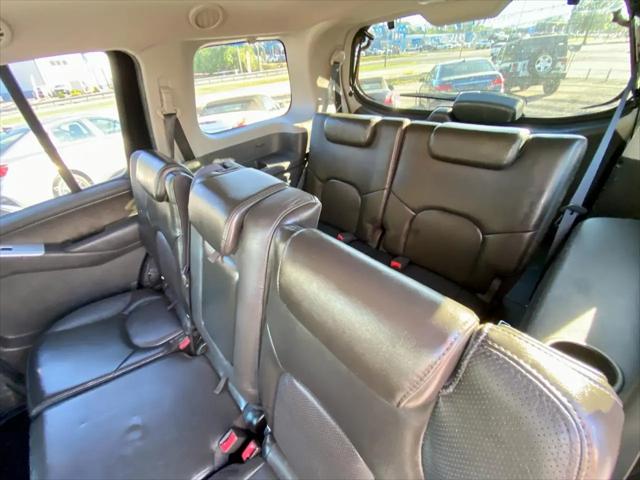 2011 Nissan Pathfinder Silver