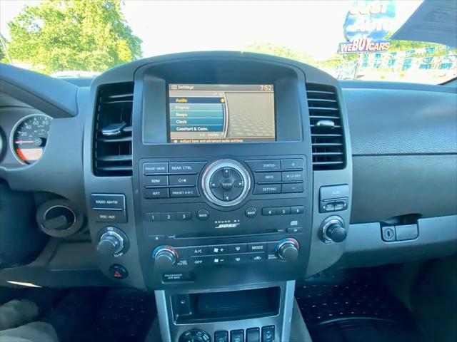 2011 Nissan Pathfinder Silver