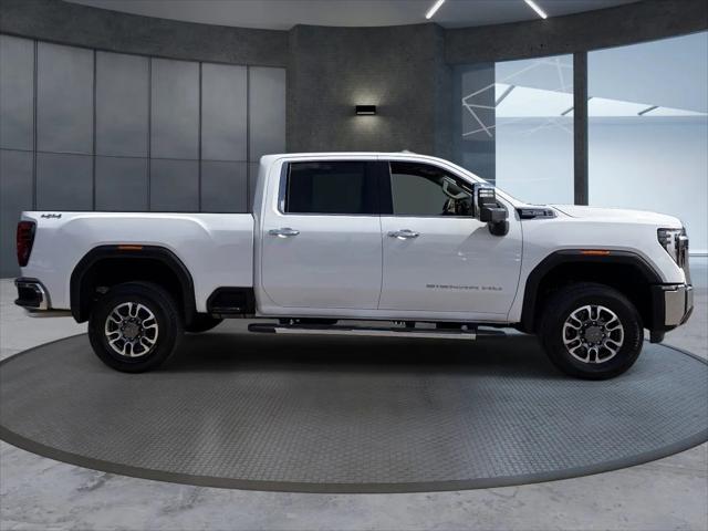 2025 GMC Sierra 2500HD 4WD Crew Cab Standard Bed SLT