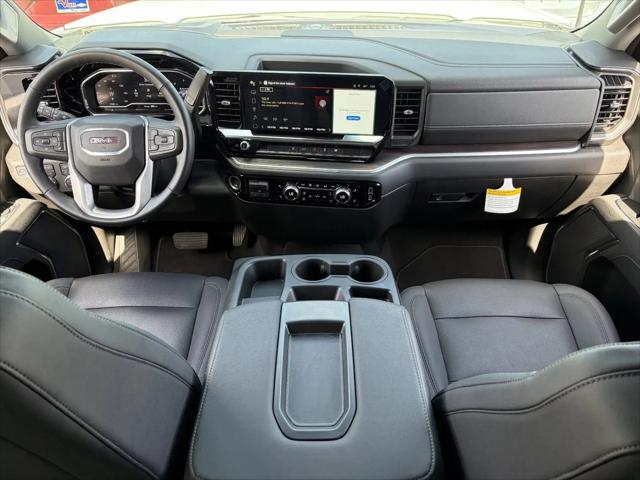 2025 GMC Sierra 2500HD 4WD Crew Cab Standard Bed SLT