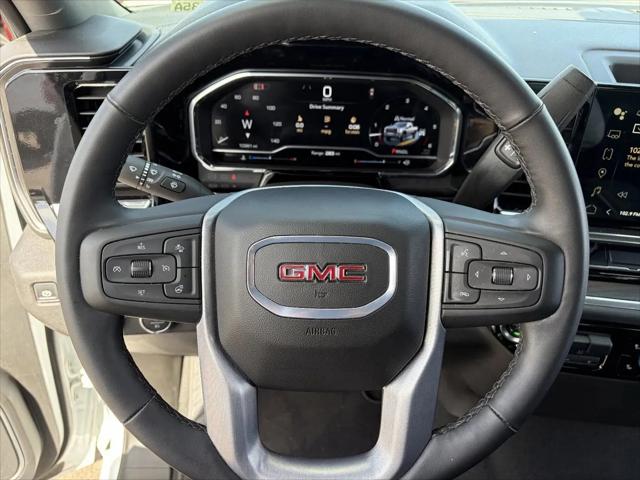 2025 GMC Sierra 2500HD 4WD Crew Cab Standard Bed SLT