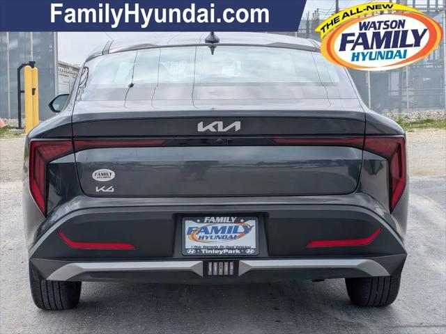 2025 Kia K4 LXS