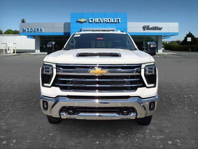 2026 Chevrolet Silverado 3500HD Crew Cab, Long Bed, LTZ Dual Rear Wheel, RWD
