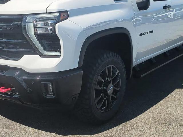 2026 Chevrolet Silverado 2500HD Crew Cab, Standard Bed, LT, 4WD