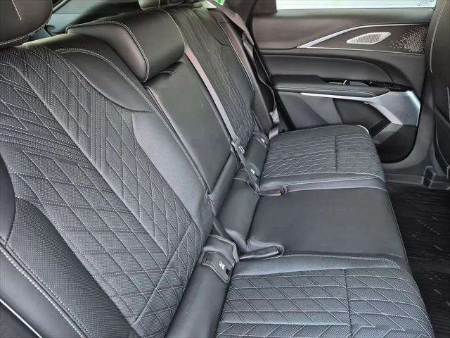 2026 Cadillac iQ V-Series Premium AWD
