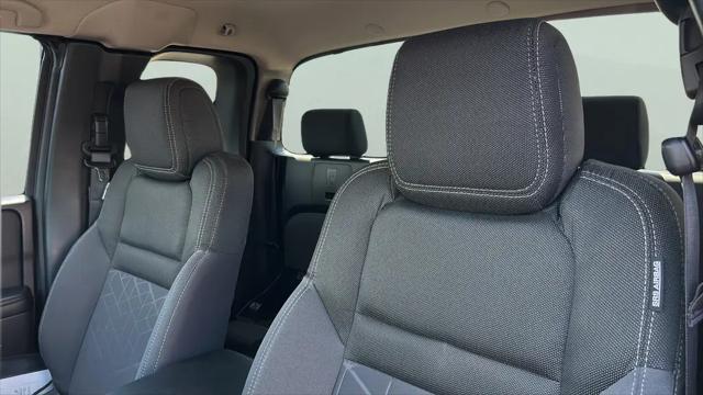 2025 Nissan Frontier King Cab SV 4x2