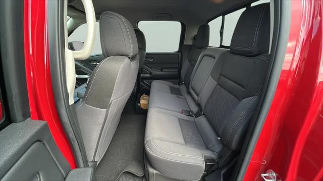 2025 Nissan Frontier Crew Cab SV 4x2
