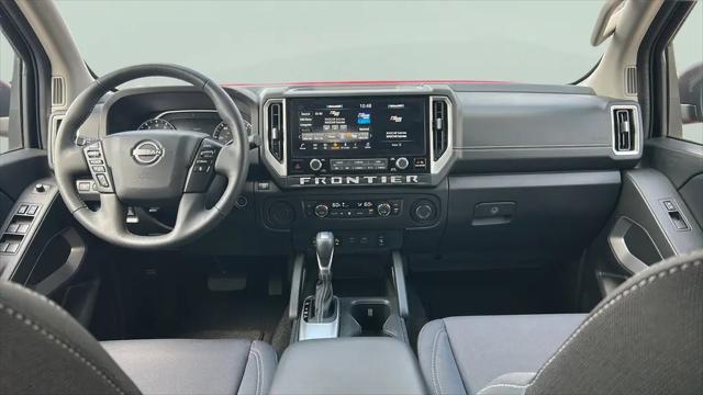 2025 Nissan Frontier Crew Cab SV 4x2