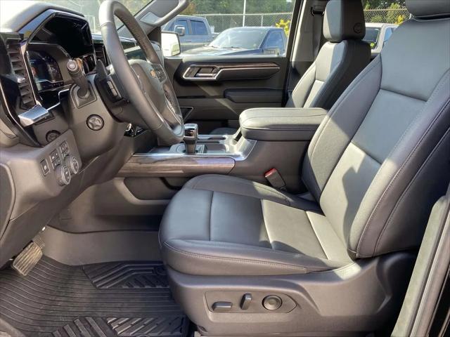 2025 Chevrolet Silverado 1500 4WD Crew Cab Short Bed LTZ
