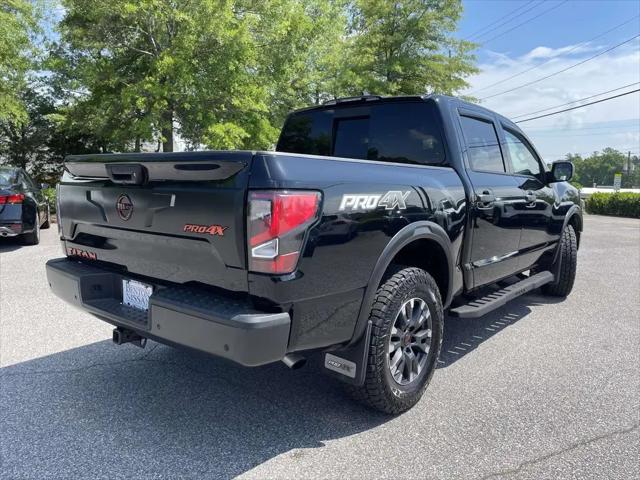 2023 Nissan Titan Crew Cab PRO-4X 4x4
