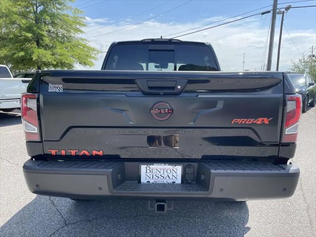 2023 Nissan Titan Crew Cab PRO-4X 4x4