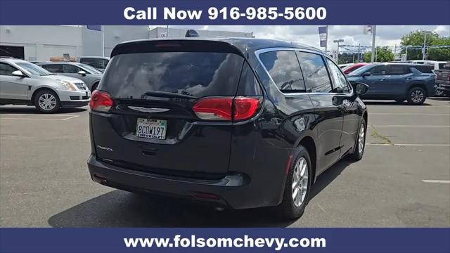 2017 Chrysler Pacifica Touring
