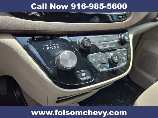 2017 Chrysler Pacifica Touring