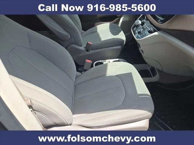 2017 Chrysler Pacifica Touring