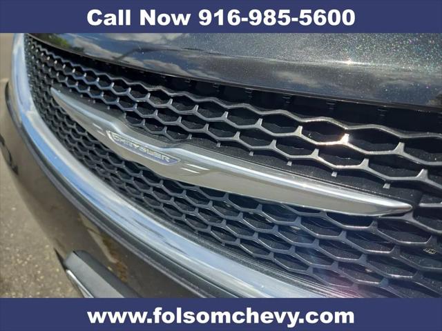 2017 Chrysler Pacifica Touring