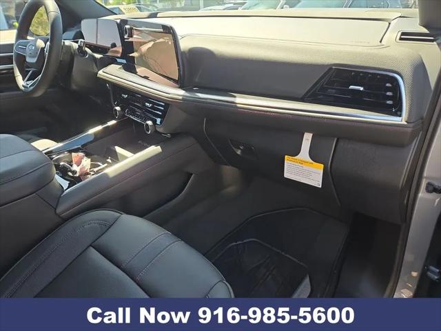 2026 Chevrolet Suburban RST, 4WD