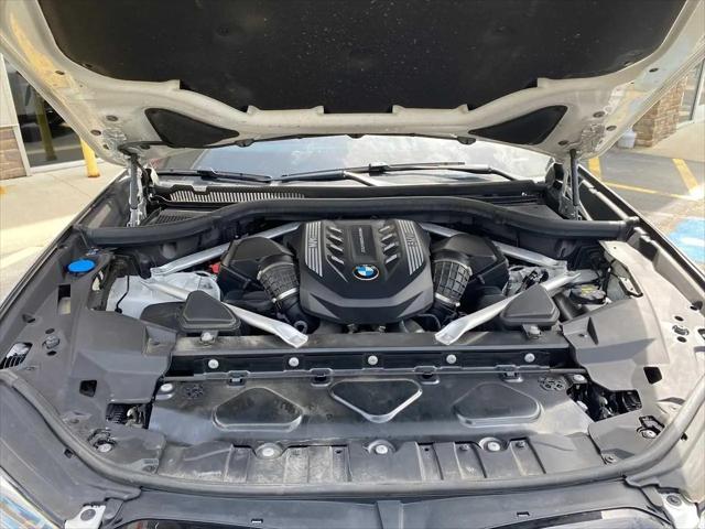 2023 BMW X6 M50i
