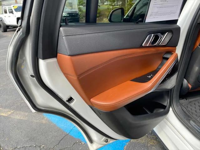 2023 BMW X6 M50i