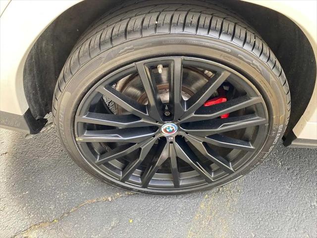 2023 BMW X6 M50i