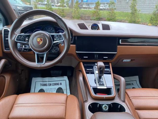 2023 Porsche Cayenne E-Hybrid Platinum Edition