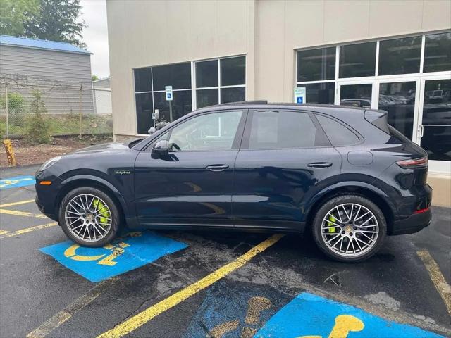 2023 Porsche Cayenne E-Hybrid Platinum Edition