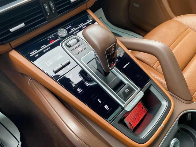 2023 Porsche Cayenne E-Hybrid Platinum Edition