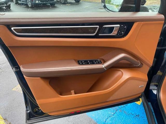 2023 Porsche Cayenne E-Hybrid Platinum Edition