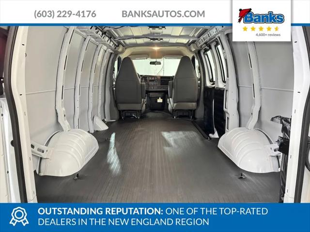 2026 GMC Savana Cargo 2500 Regular Wheelbase, Work Van, RWD