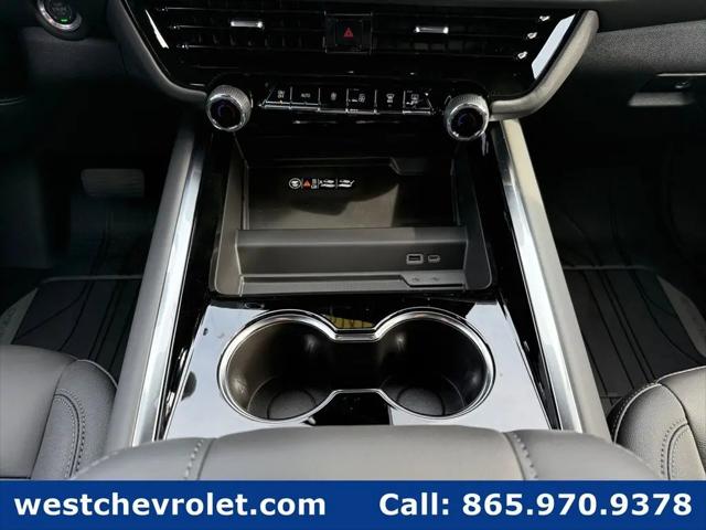 2026 Chevrolet Suburban LT, 4WD