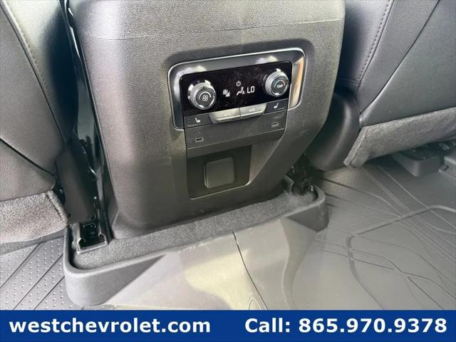 2026 Chevrolet Suburban LT, 4WD