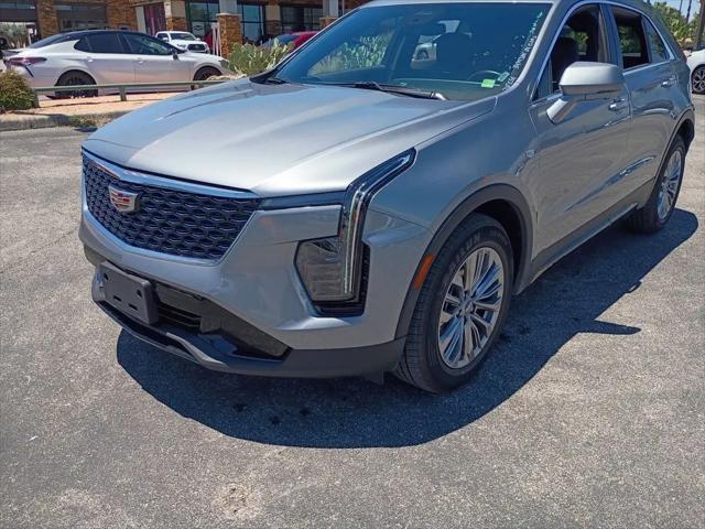 2025 Cadillac XT4 FWD Premium Luxury